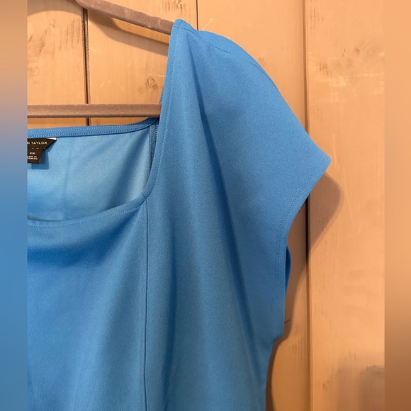 Ann Taylor Blue Blouse- fitted with flattering square neckline. - Picture 3 of 5